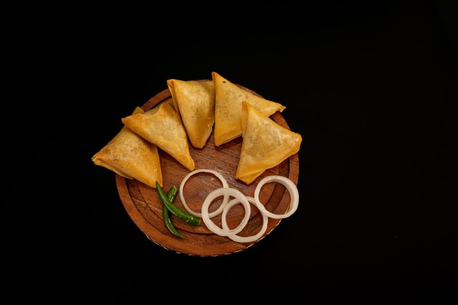 Onion Samosa (5 pcs)